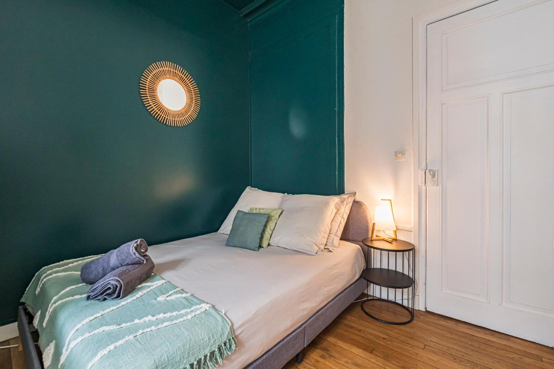 L'Haussmannien - Spacieux 4 Chambres - Centre - Gare Reims Zewnętrze zdjęcie